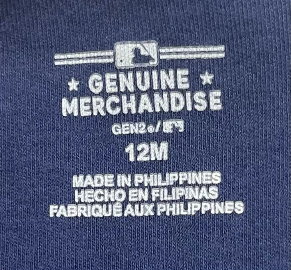 Genuine Merchandise Minnesota Twins Blue With Red And White Twins Graphic   Girl